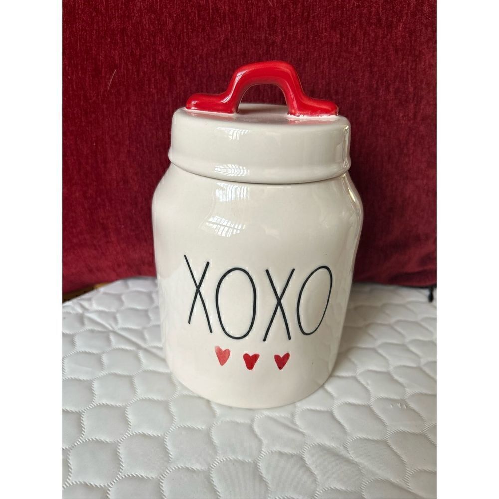 COPY - Rae Dunn Valentine XOXO
Watercolor Hearts Baby Canister